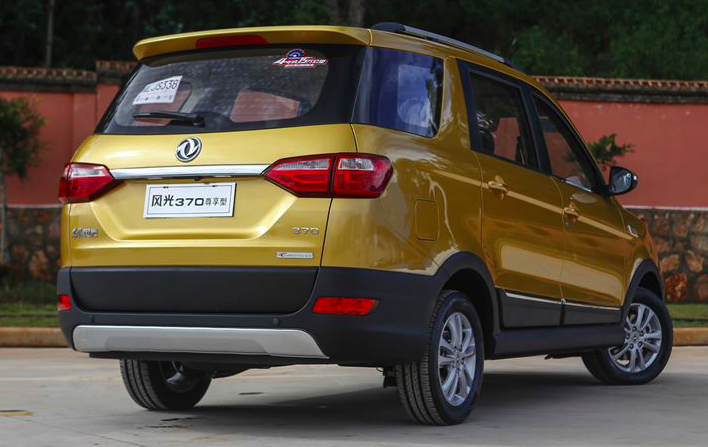 东风风光370 1.5l cvt车型上市,售价6.49万元,秒杀五菱宏光