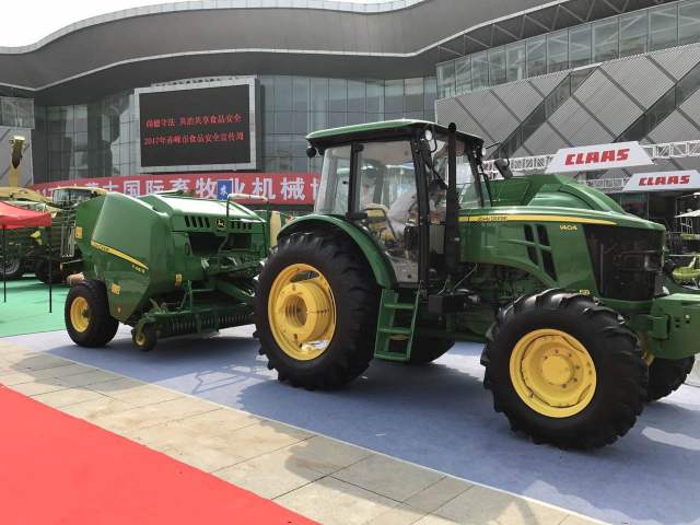 約翰迪爾牧草全程機(jī)械化解決方案亮相赤峰展會(huì)