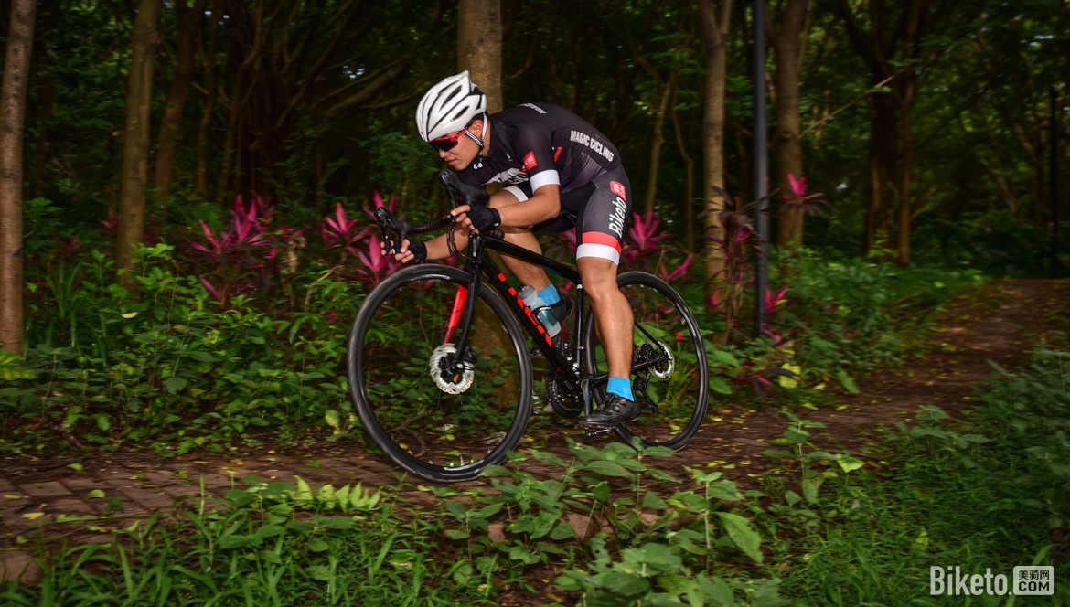 谁说铝架不如碳 Trek Domane ALR 评测