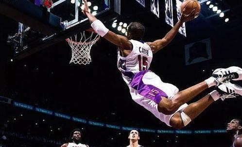 NBA真正的四大天王(NBA“东南西北”四大天王顺位最低的科比却最成功，人强命也强)