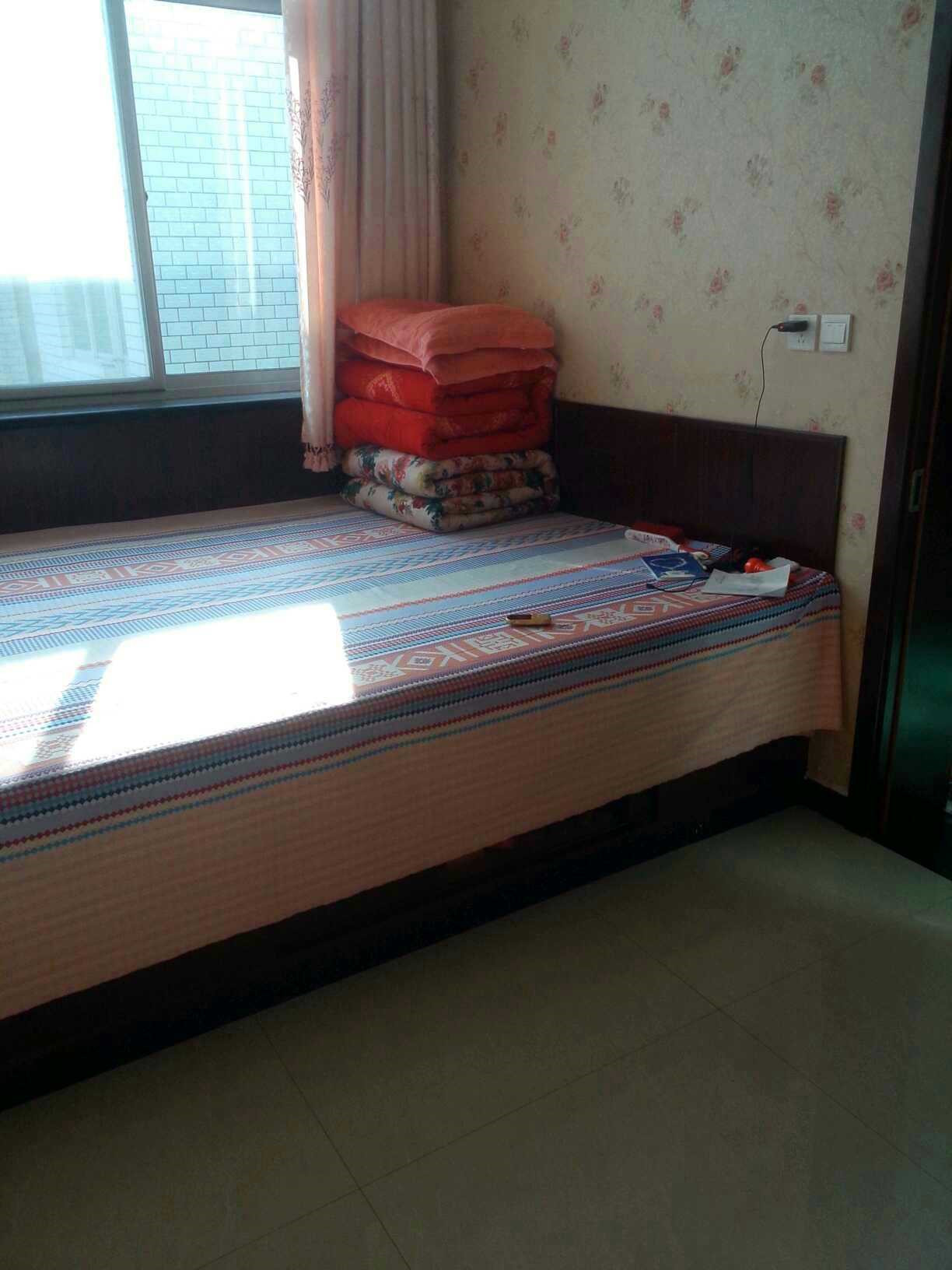 婆家700㎡农村自建房，欧式卧室竟放张土炕，农村人就是土？