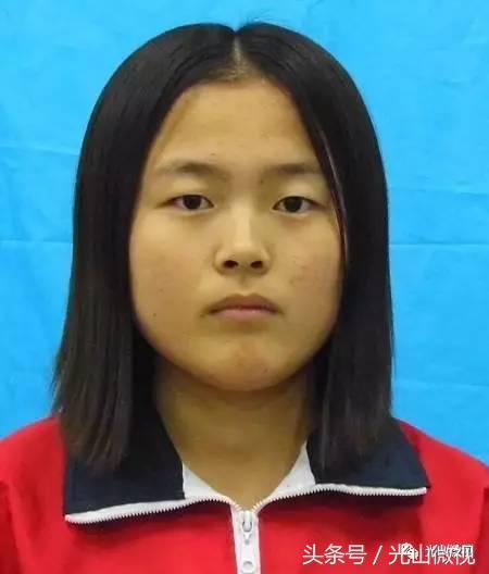 送你一份光山二高录取清华、北大、空军飞行员学子的简历、照片！先睹为快