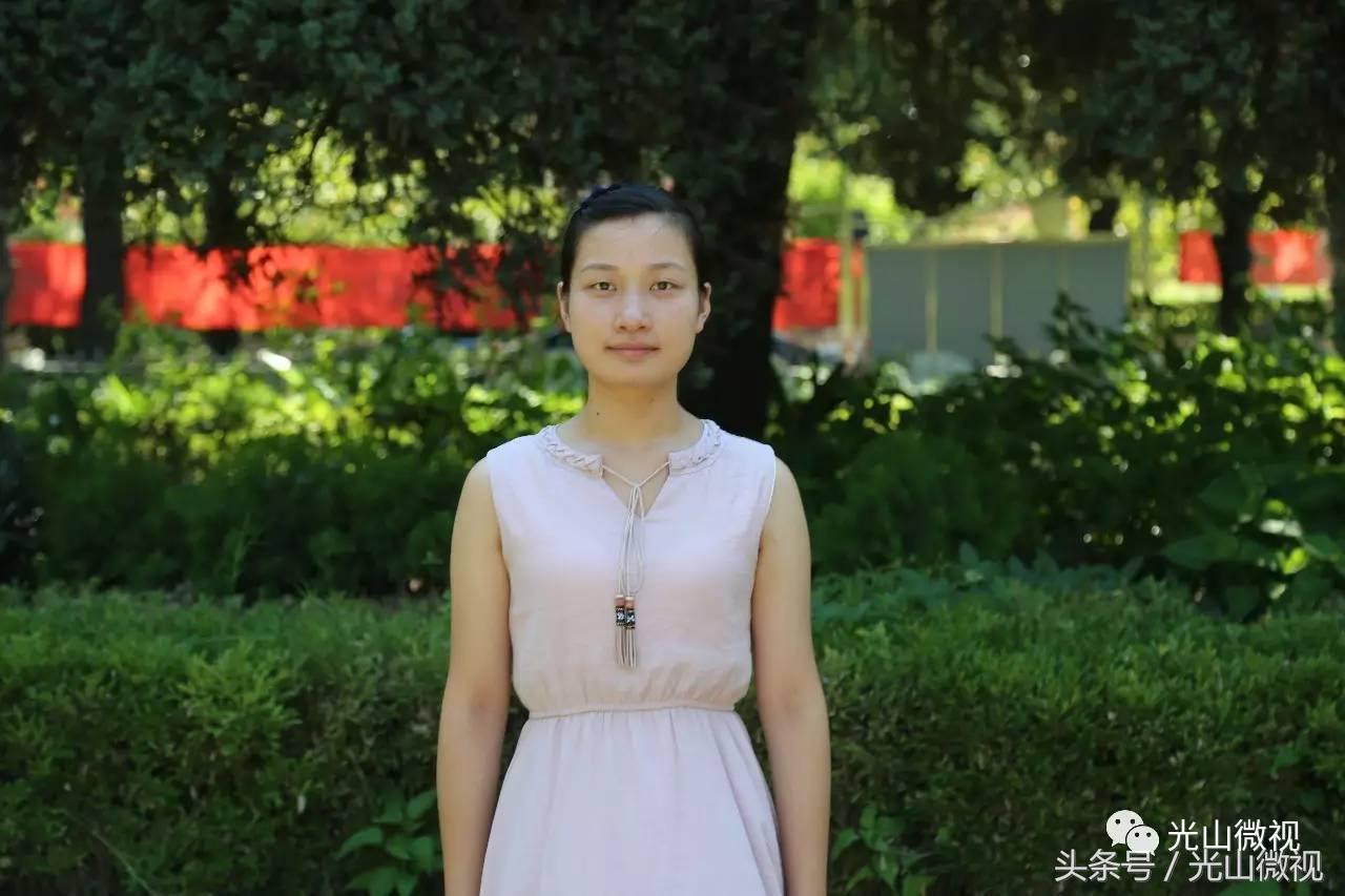 送你一份光山二高录取清华、北大、空军飞行员学子的简历、照片！先睹为快