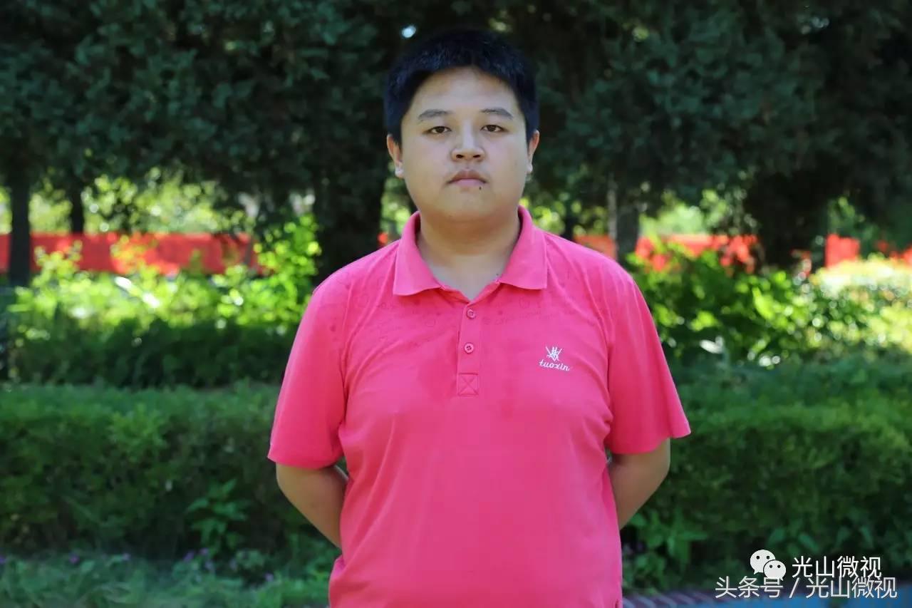 送你一份光山二高录取清华、北大、空军飞行员学子的简历、照片！先睹为快