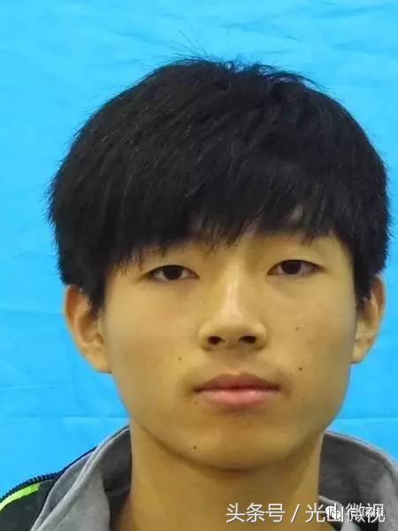 送你一份光山二高录取清华、北大、空军飞行员学子的简历、照片！先睹为快