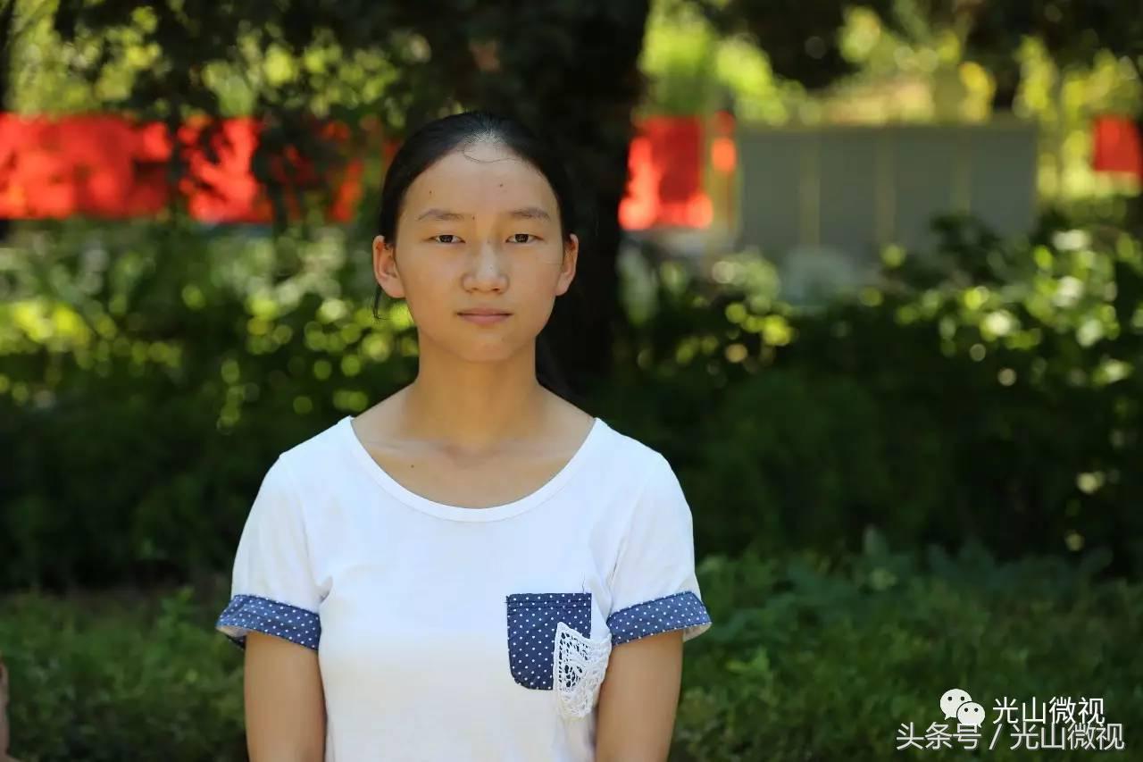 送你一份光山二高录取清华、北大、空军飞行员学子的简历、照片！先睹为快