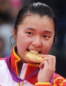 2011年羽毛球世锦赛(回顾2011世锦赛，李宗伟21比23泪洒伦敦)