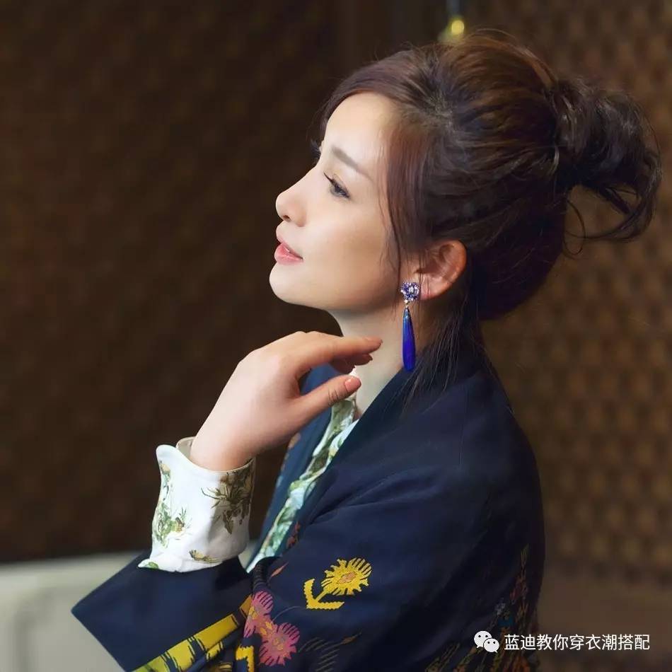 明星大片｜秦海璐&杨子珊&陈妍希&高圆圆大片私服，时尚街拍