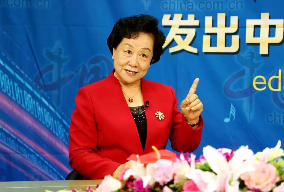 名人堂|卢勤的教育箴言:快乐人生三句话,幸福人生九个字