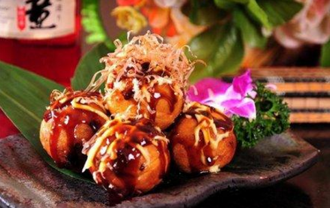 章鱼小丸子的热量是多少 吃章鱼小丸子会胖吗