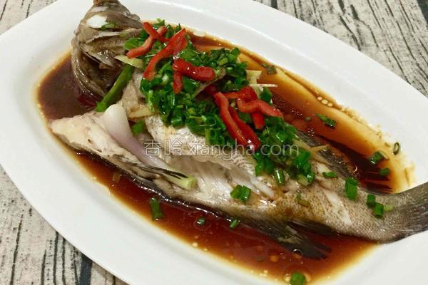 清蒸石斑魚 菜系,清蒸石斑魚的正宗做法