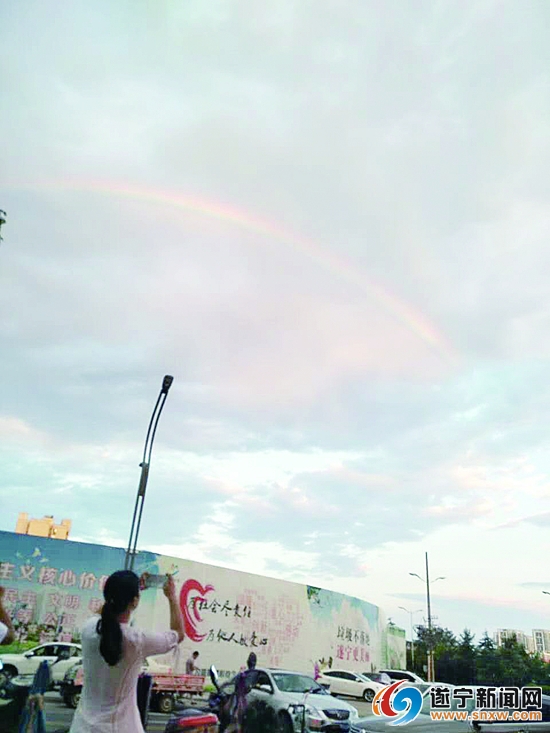 流星雨走了彩虹又来了 美丽天象为何频频光顾？