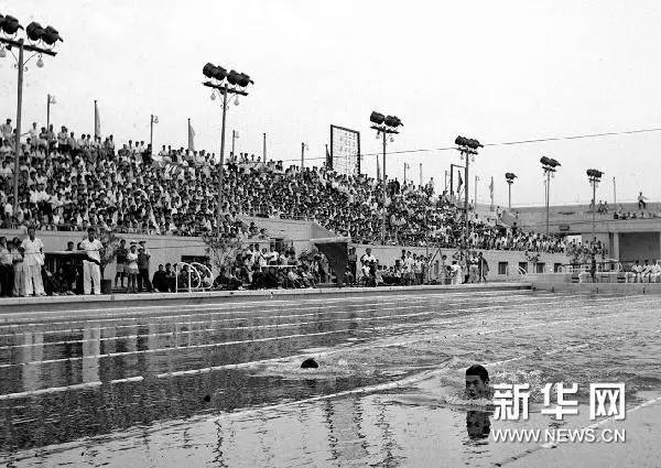 首届全运会于几几年开始(「回眸」1959年：第一届全国运动会)