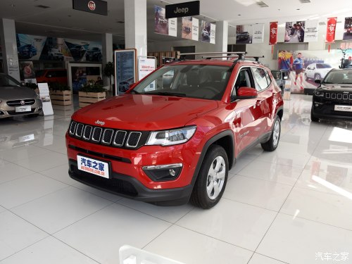 jeep小切诺基是哪款车_jeep大切诺基越野怎么样