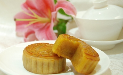 莲蓉月饼