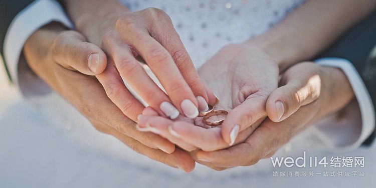 关于闺蜜结婚的祝福语「佳句」
