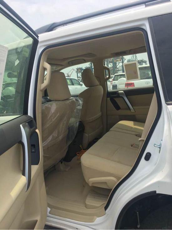 17款霸道4000十月惊喜价 越野性能强劲天津港现车