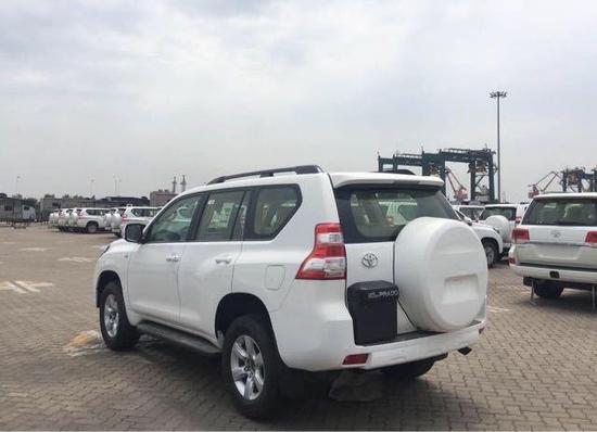 17款霸道4000十月惊喜价 越野性能强劲天津港现车