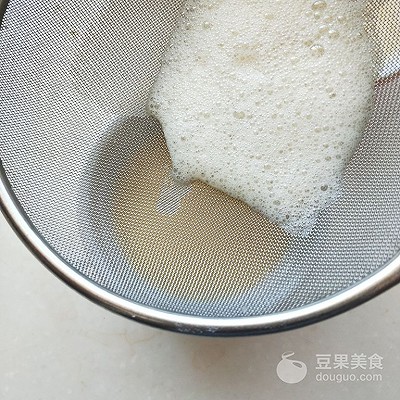 微波炉蒸鸡蛋（微波炉蒸鸡蛋需要几分钟）-第7张图片-易算准