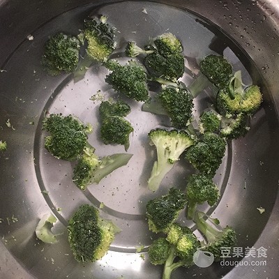 西蘭花炒肉,西蘭花炒肉的做法