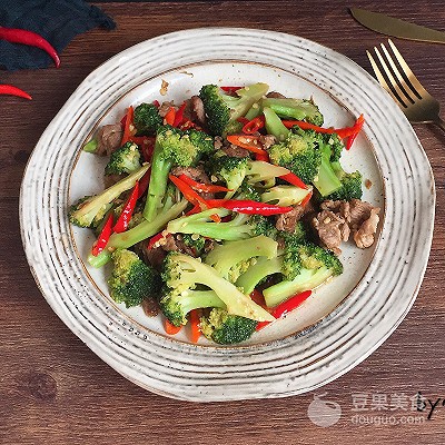 西蘭花炒肉,西蘭花炒肉的做法
