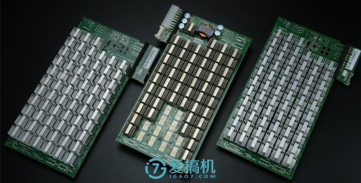 挖掘机哪家强？主流矿机比拼，蚂蚁矿机领先