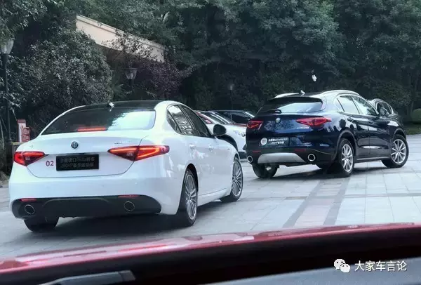 阿尔法罗密欧Stelvio,名字不好念但确实很好玩