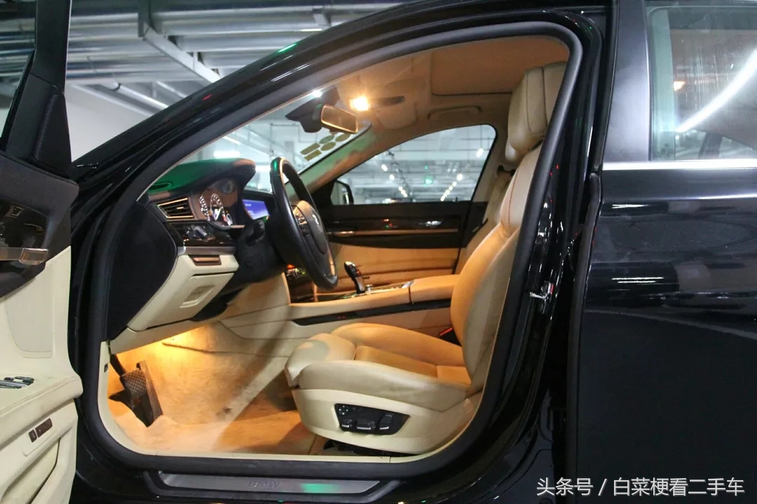 09年上牌的宝马740Li，成功人生首选，买家出价却和车主心理价相差甚远