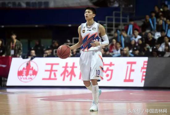 刘晓宇在cba哪个队(长春籍国手刘晓宇正式转会首钢)