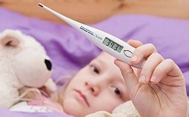 宝宝低热首选物理降温？