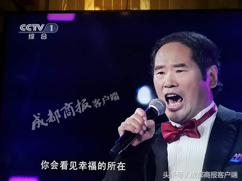 早点新闻：26岁宜宾男扮女号诈骗 撒网1500名男性 5个月赚10余万