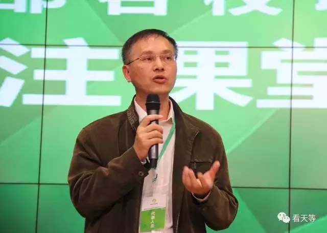 天等这个地方宗族里每一户都有大学生，就连南宁二中校长也出自这里！