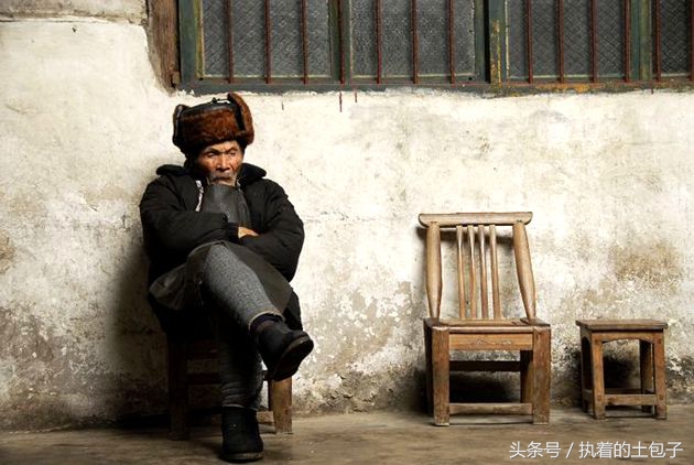 七旬老人聚会离婚的背后是怎么的情比金坚