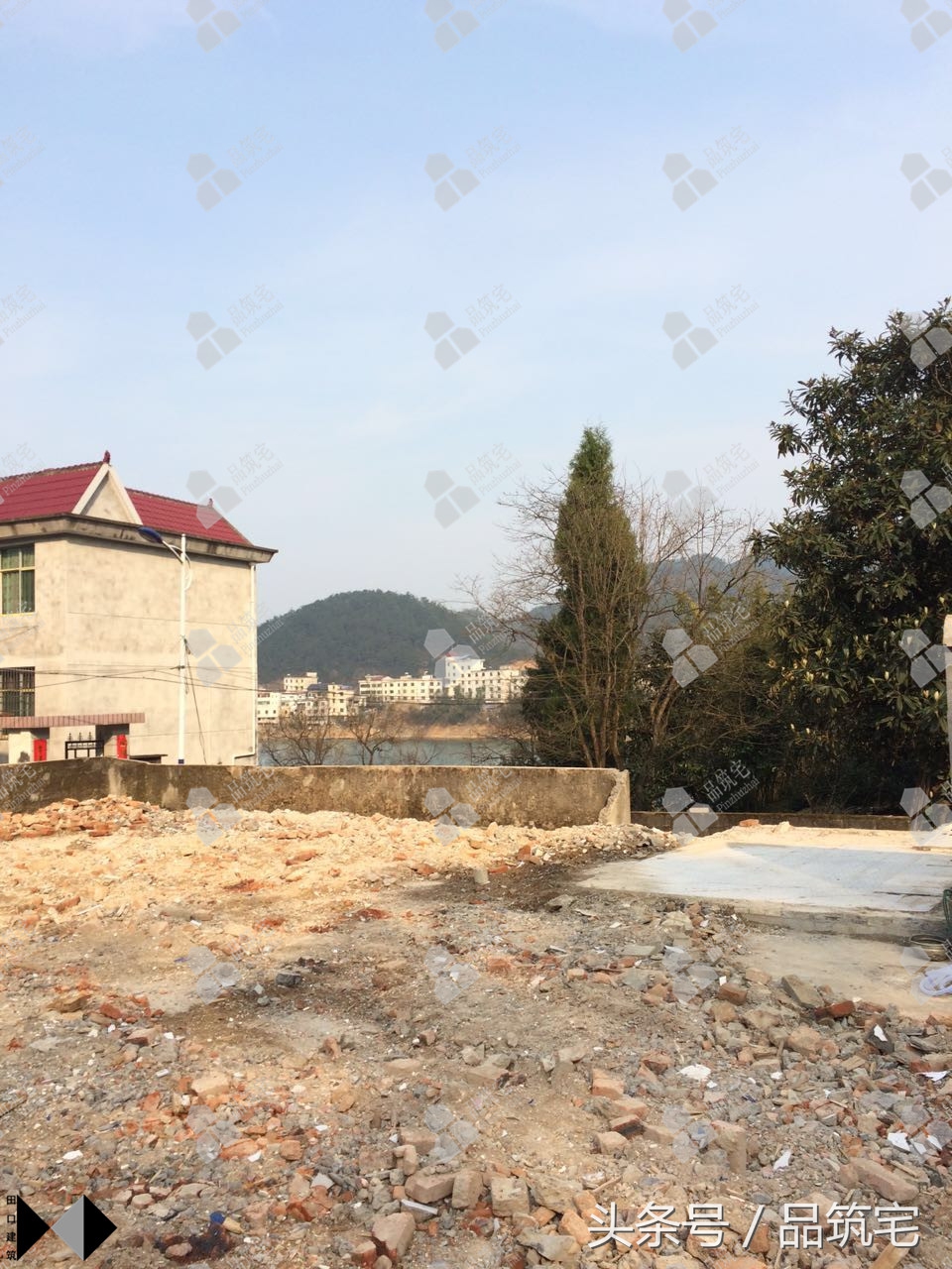 超大露台俯瞰全村(全村最佳湖景露台欧式别墅的建成图，50万享千岛湖美景！)