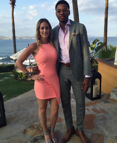 为什么nba都是黑白衣服(为什么nba白人球星越来越多?