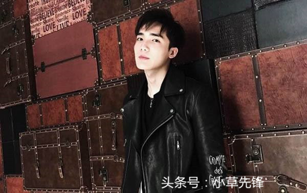 21岁中戏校草身份出道，搭景甜爆红，《大唐荣耀》中演技狂圈粉
