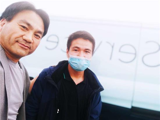 奥迪轮胎更换费用及蔚来服务车换胎体验