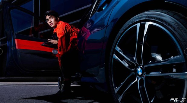 前瞻 BMW 1系运动轿车拍了拍你 向潮而生