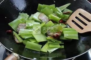 吃莴笋有什么好处（我们为什么一定要吃莴笋.....）