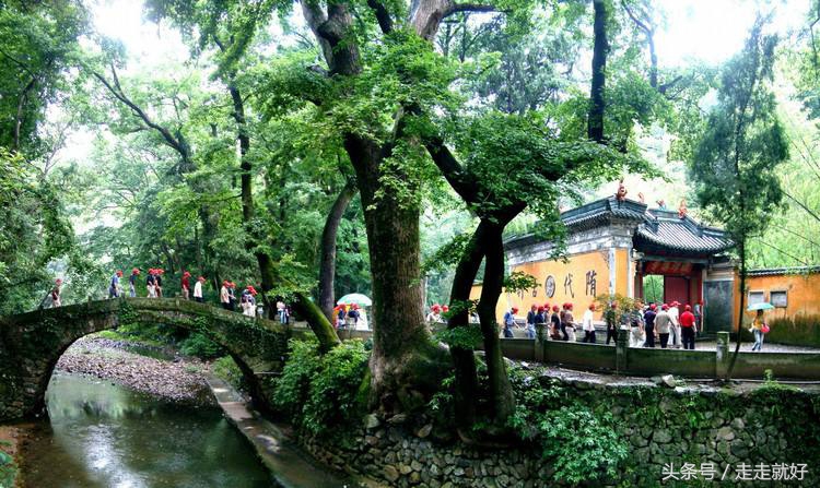 缩小版的九寨沟——天台山，看看究竟有多美