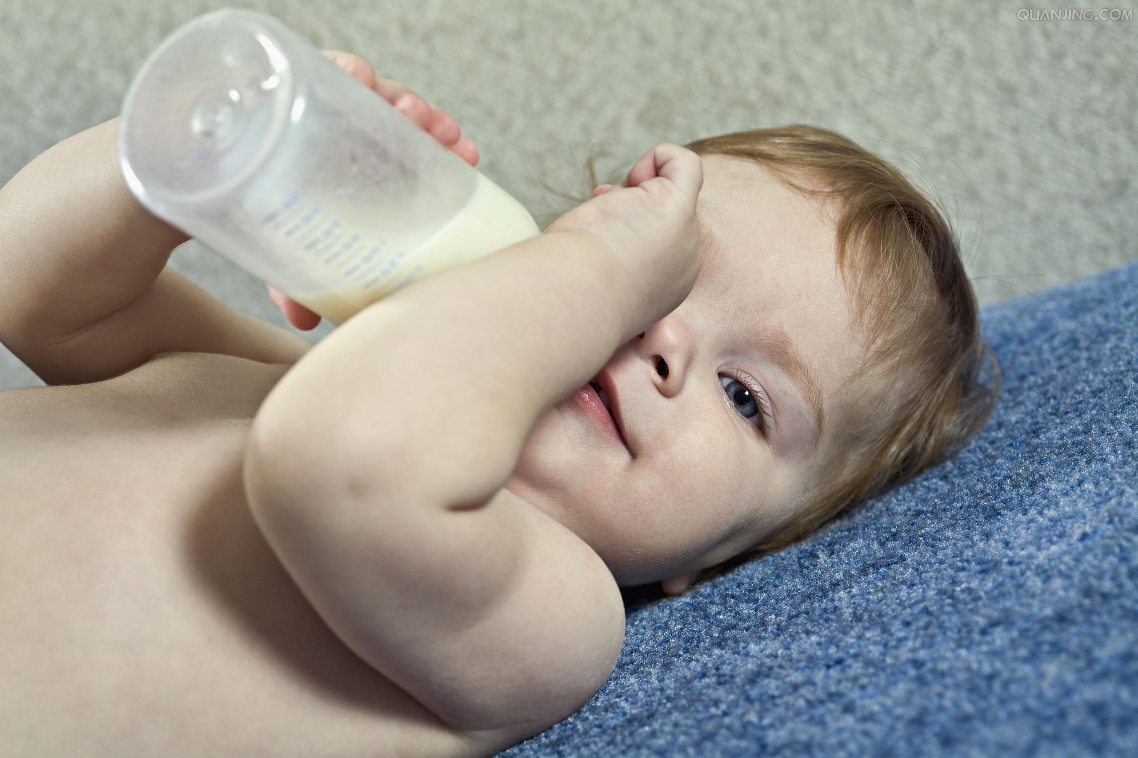 牛奶过敏的宝宝喝什么奶粉好（推荐4款适合宝宝的羊奶粉）