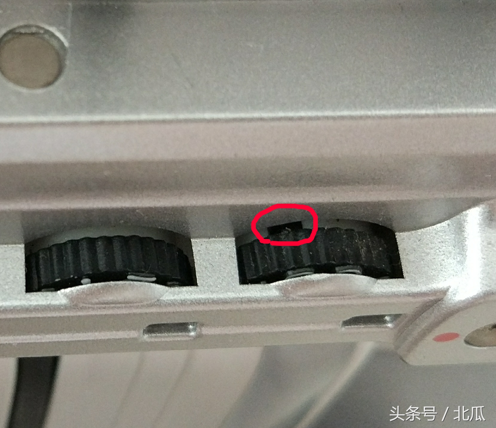行李箱密码锁忘记密码？这招最多一分钟就可破解密码