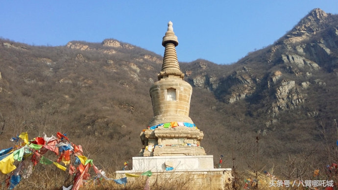 深山里的释迦摩尼舍利塔，地宫里的水晶瓶曾保存佛祖真身舍利