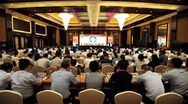 湛江中院洪泉寿同志在第十二届中国法学青年论坛中获得一等奖