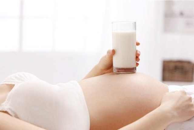 孕妇奶粉什么时候开始喝（孕妇有必要喝孕妇奶粉吗？如果喝的话什么时候喝最好？）