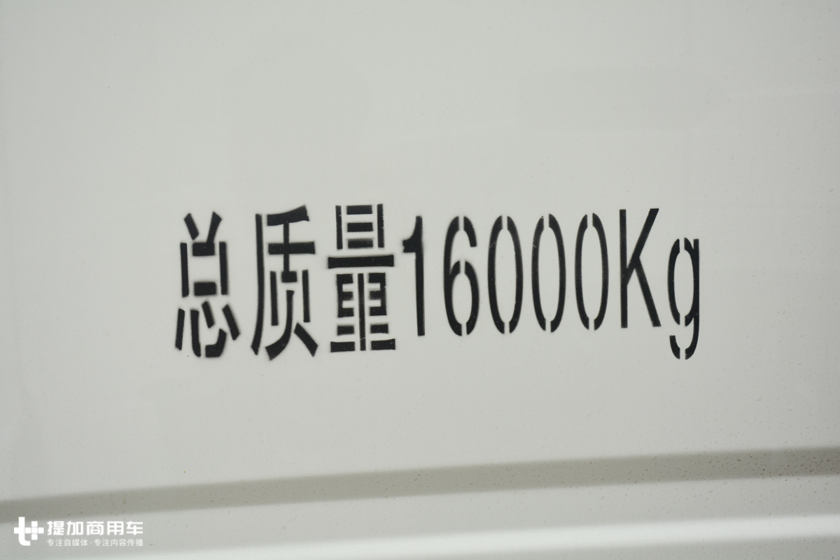 轻卡也可以做搅拌车？180马力，可装7方混凝土，售价仅22万