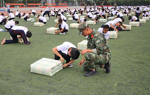 大一新生，别浪！猥琐发育！