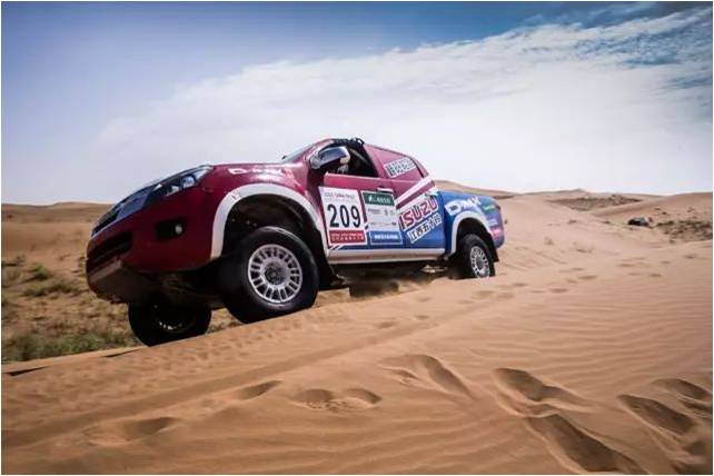全球知名皮卡品牌ISUZU旗下的全新一代D-MAX。以旧换新！