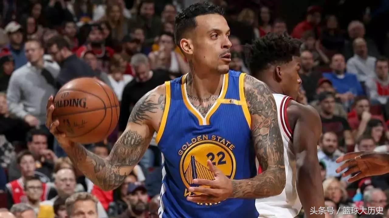 nba02一代还有哪些在(他们和姚明同时进入NBA，如今02届新秀只剩3人未退役！)