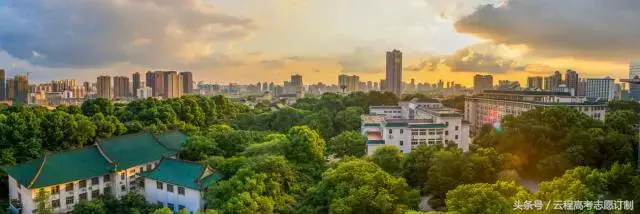 盘点国内实力最强的十所师范类大学（附2017年在渝最低录取分）